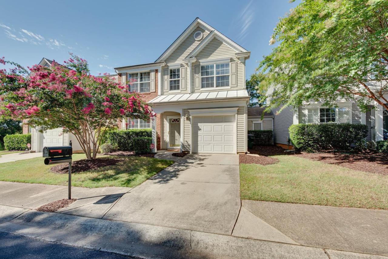 Townhome With Deck 18 Mi To Downtown!